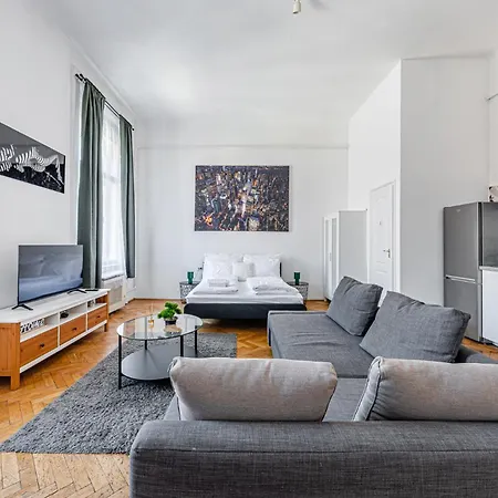 Wander Flat 2br, Location By M2 Metro בודפשט