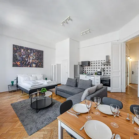 דירה Wander Flat 2br, Location By M2 Metro בודפשט