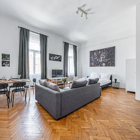 Apartment Wander Flat 2br, Location By M2 Metro