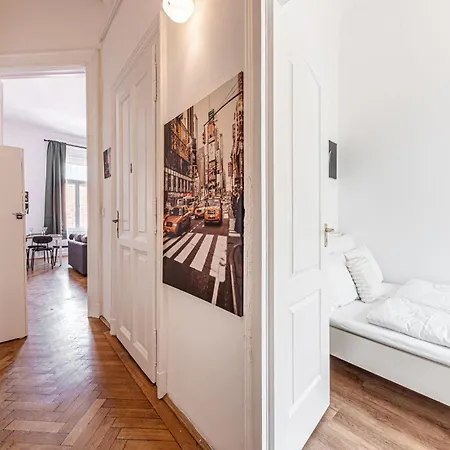 Apartment Wander Flat 2br, Location By M2 Metro